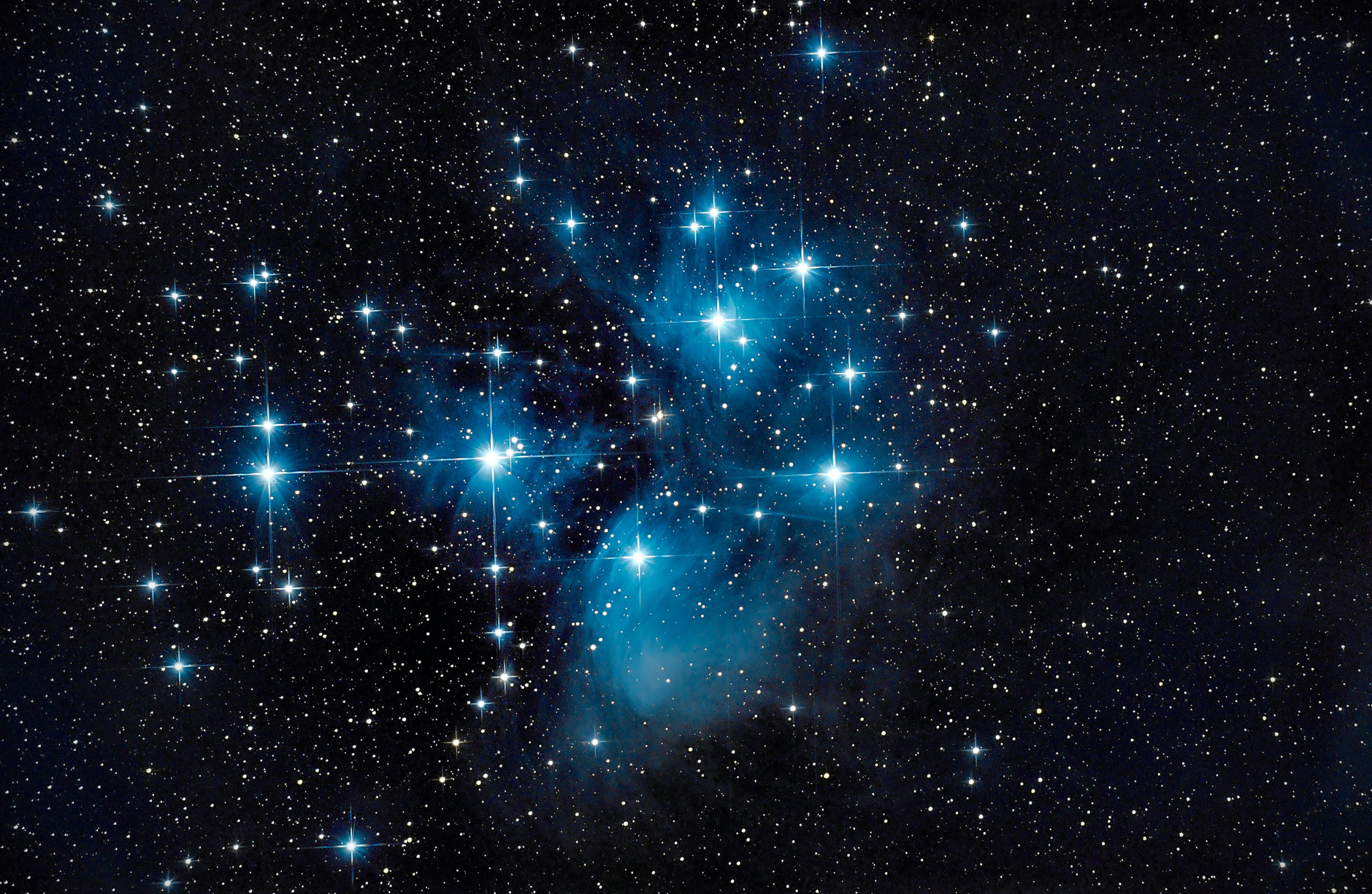 Plêiades podem ser núcleo de vasta família estelar maior