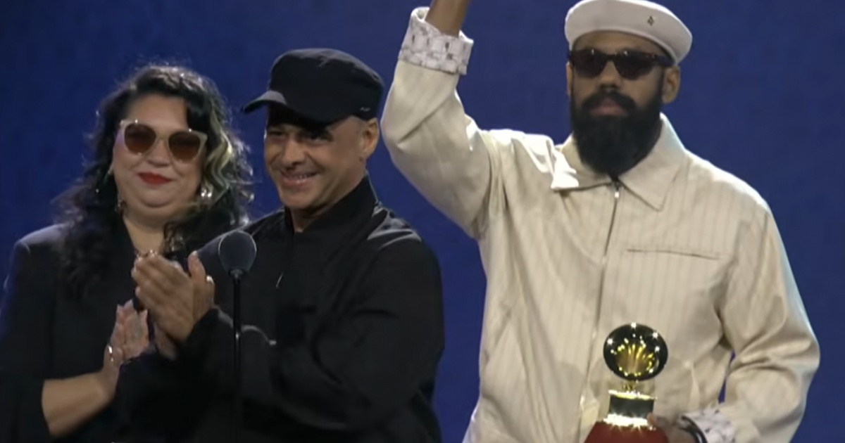 BaianaSystem ganha Grammy Latino por 'O Mundo Dá Voltas'