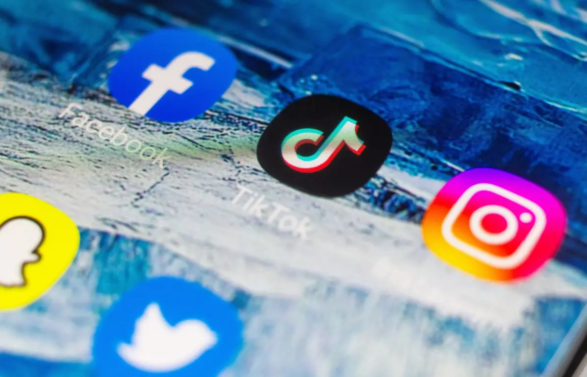 Comissão Europeia diz que Meta e TikTok dificultaram acesso a dados