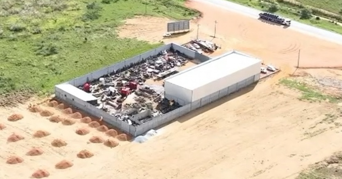 Polícia Civil prende três suspeitos de roubo de caminhões na Bahia