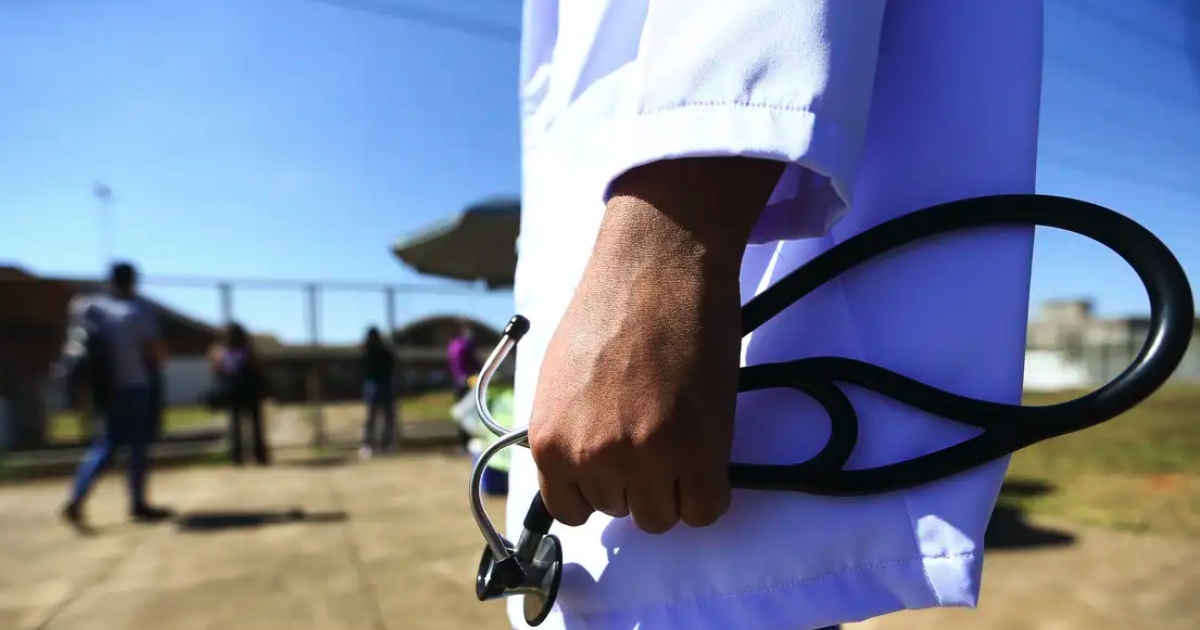 Bahia seleciona 60 estudantes para curso de Medicina em Cuba