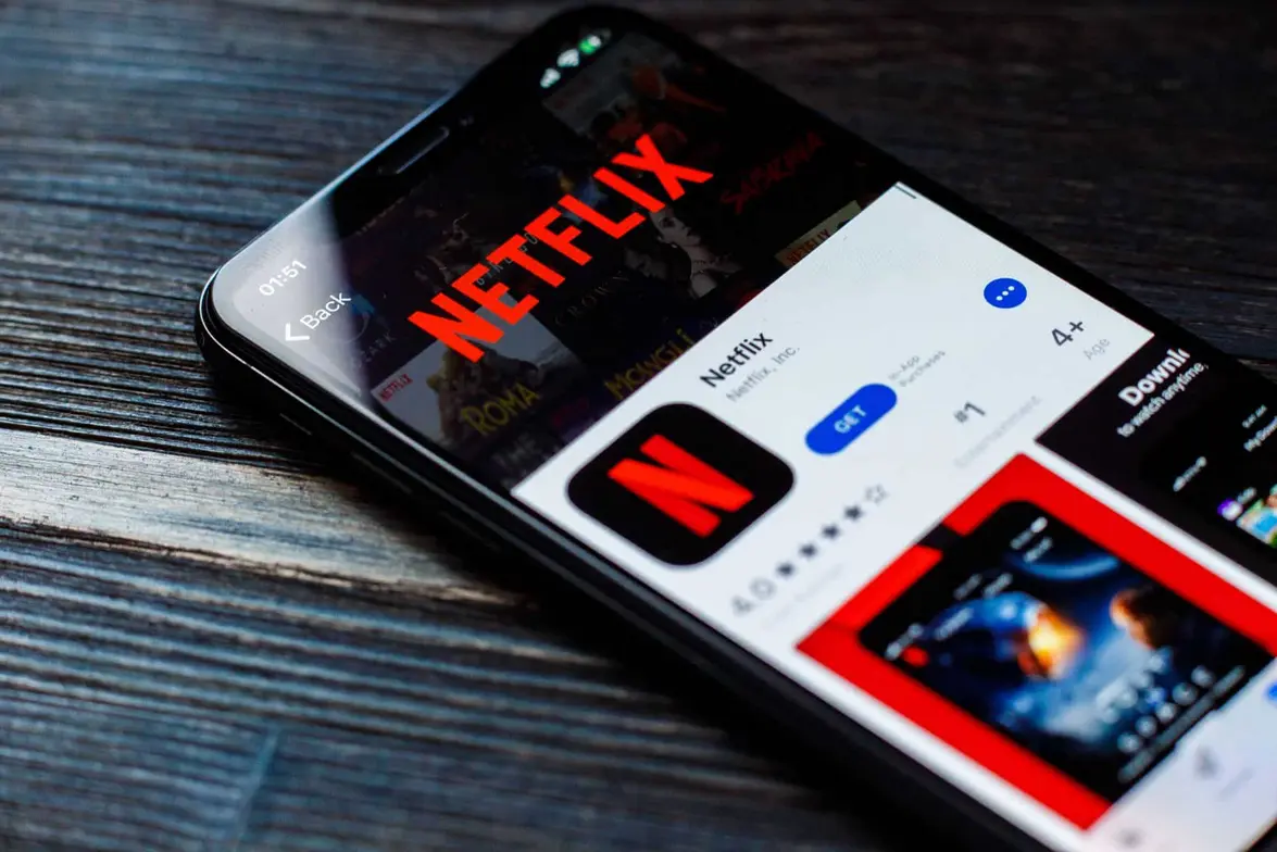 Netflix amplia investimento em inteligência artificial e lança diretriz