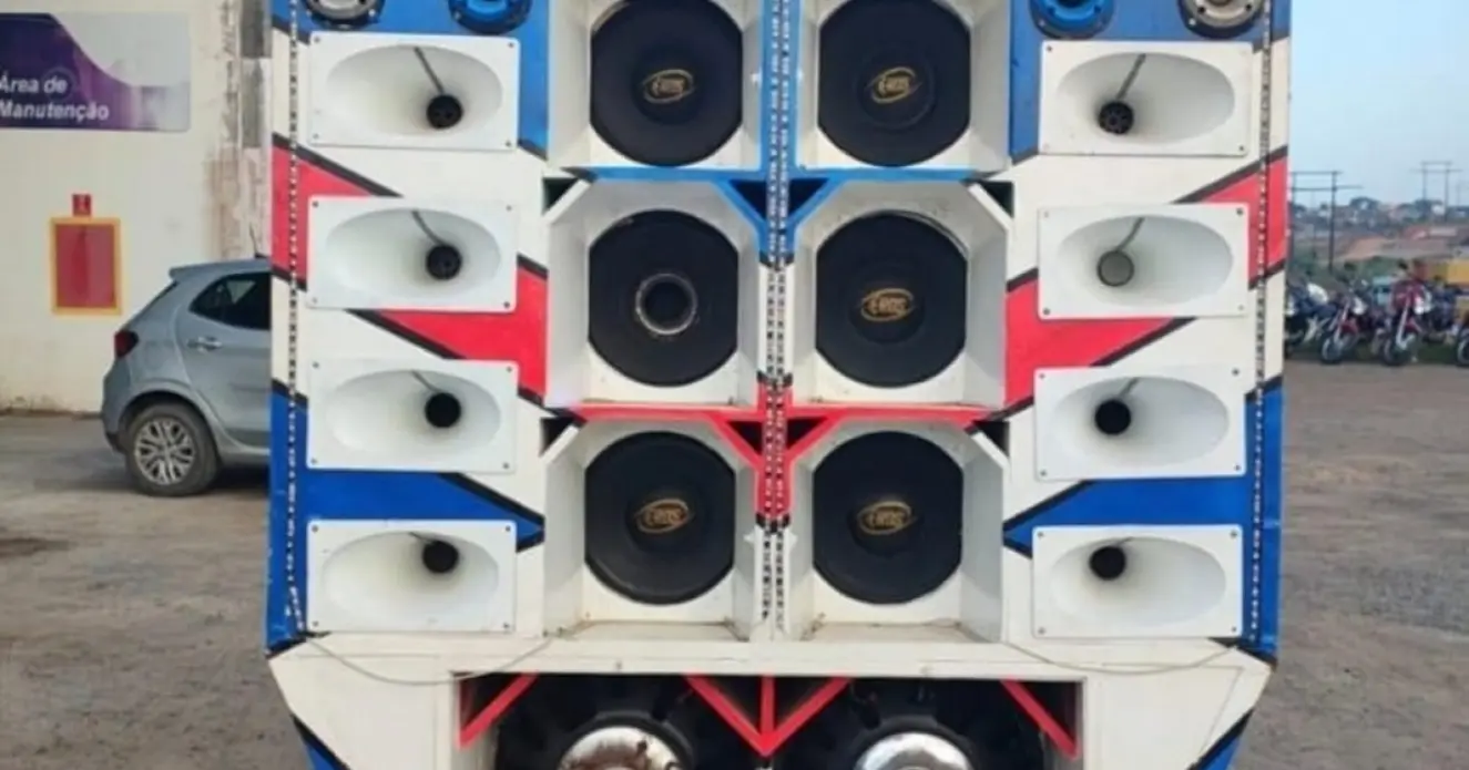 22ª CIPM apreende paredão em Simões Filho (BA)