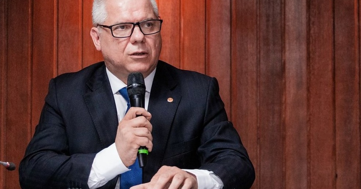 Ex-presidente do INSS preso por fraudes em aposentadorias