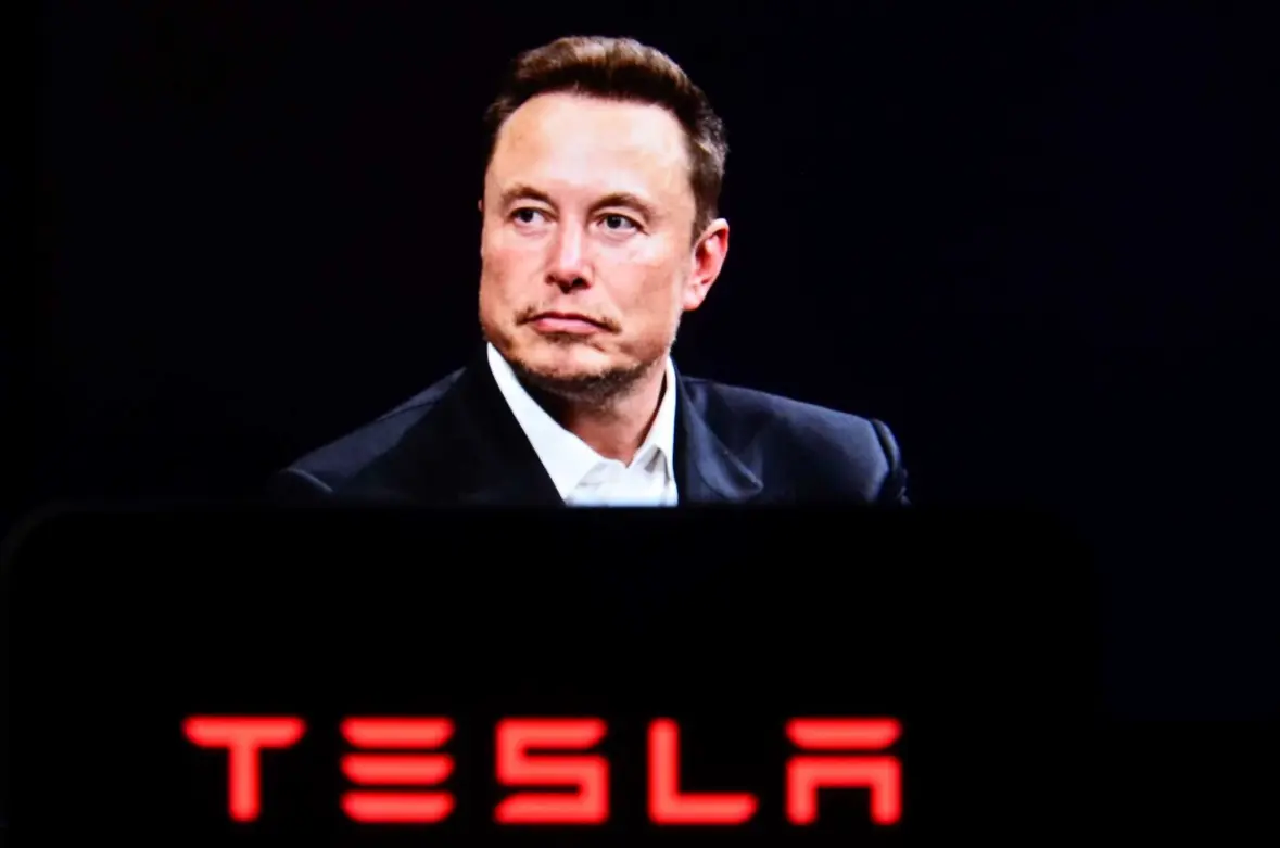 Elon Musk pede aprovação de US$ 1 trilhão para Optimus da Tesla