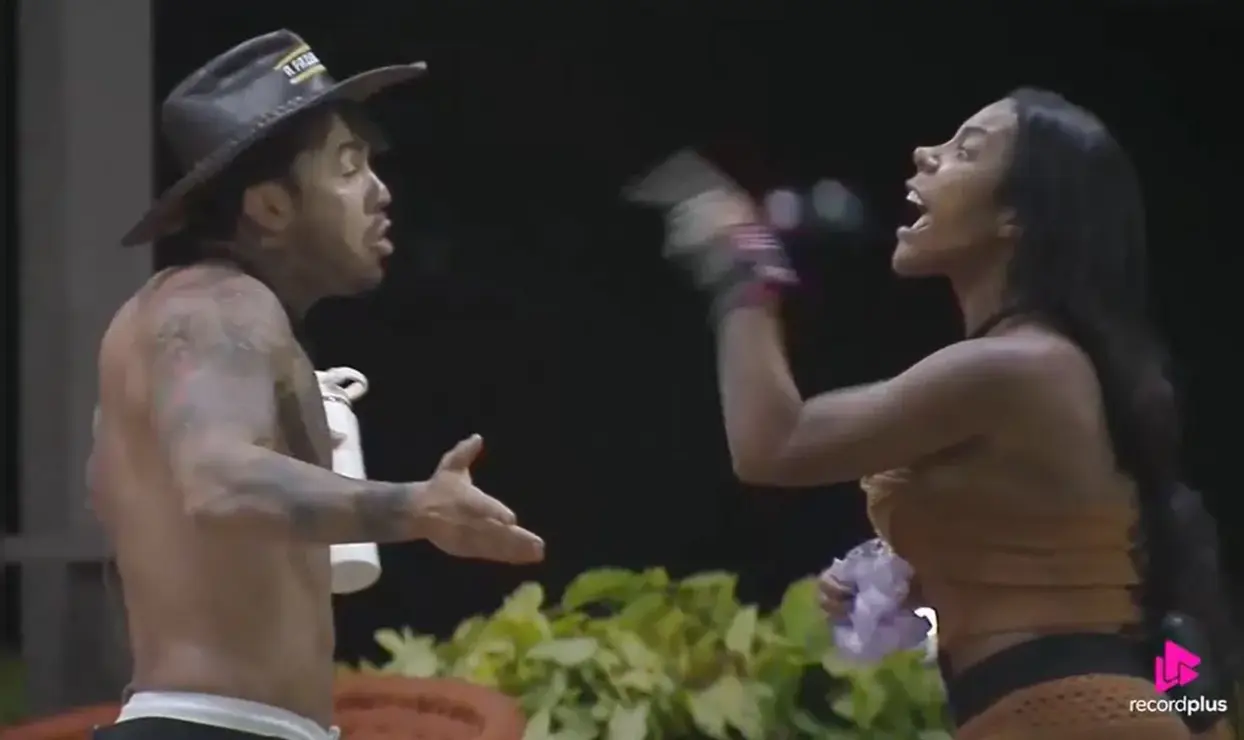 Wallas vence prova e briga com Carol e Créo em A Fazenda 17