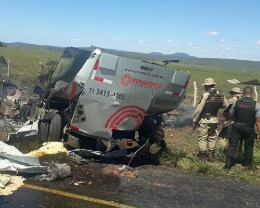 Criminosos Explodem Carro-Forte Na Br-110, Entre Jeremoabo E Santa Brígida-Ba