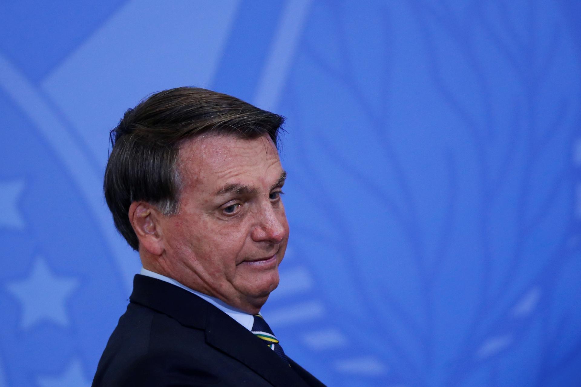 'Não Dou Bola Para Isso', Diz Bolsonaro Sobre Atraso Do Brasil Na Vacinação Contra Covid-19