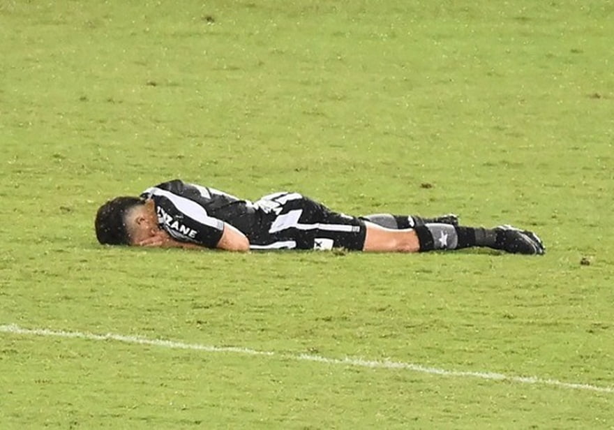 Botafogo Perde Para O Sport No Rio E É O Primeiro Rebaixado Para A Série B