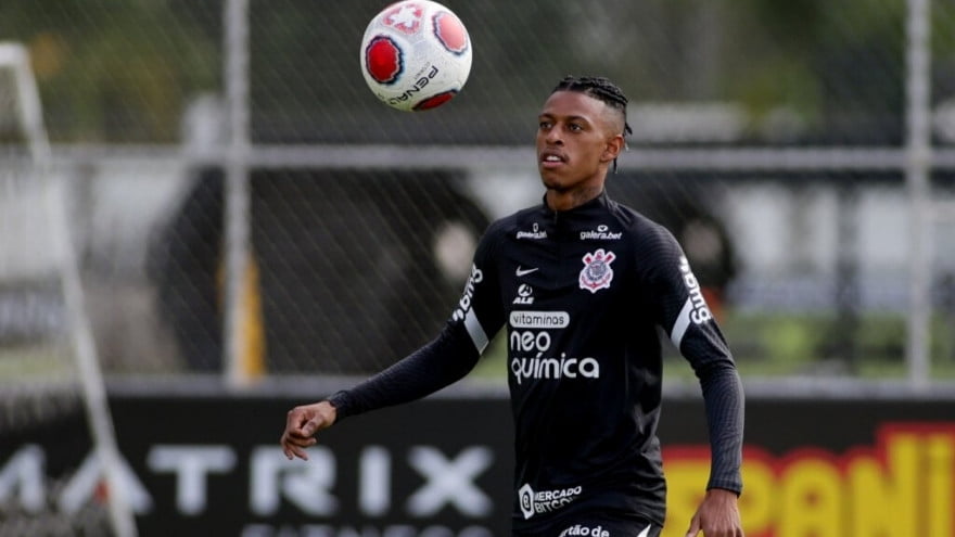 Robson Bambu, Zagueiro Do Corinthians, É Acusado De Estupro De Vulnerável