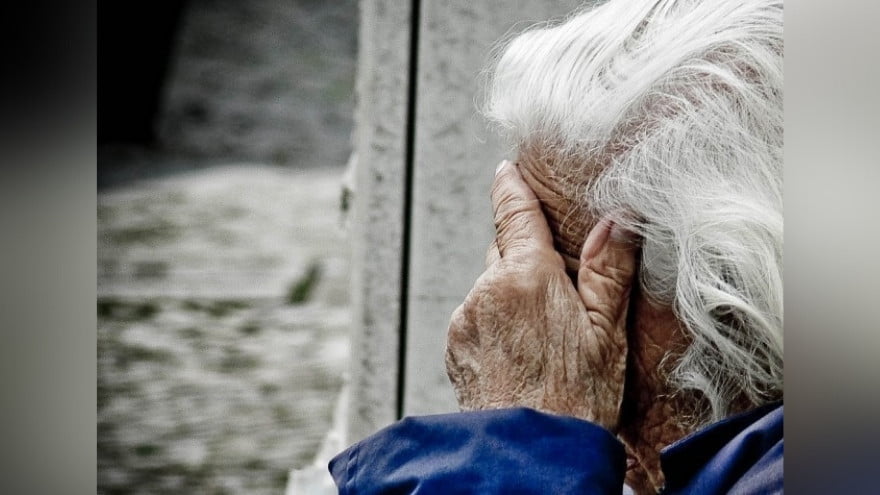  Idosa De 81 Anos É Estuprada Dentro Da Própria Casa