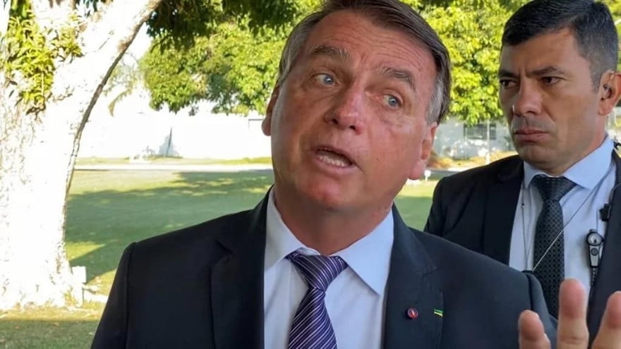 Bolsonaro Se Irrita Com Apoiador: ‘Se Não Sou Eu, Esse Brasil Tava Uma Desgraça’