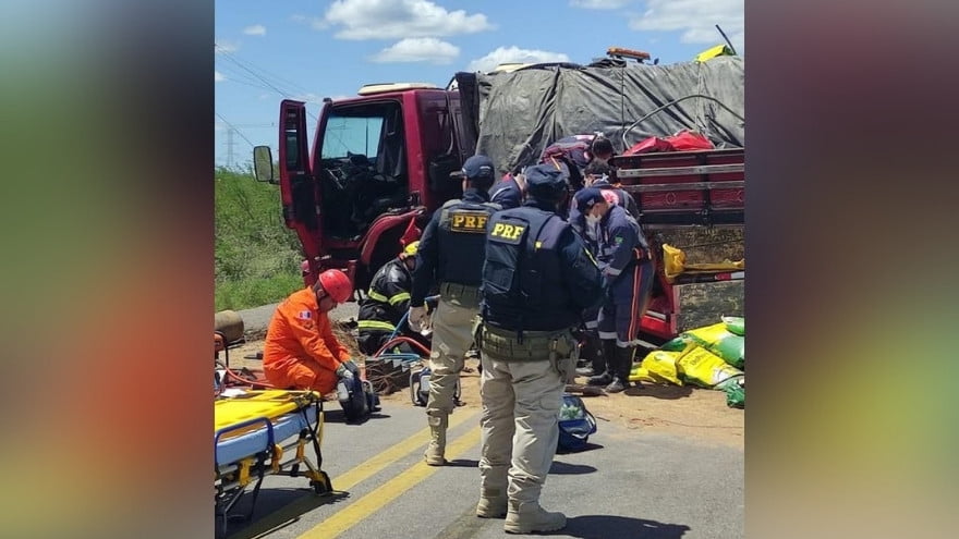 Homem Pega Carona Para O Velório Da Mãe E Morre Em Acidente, Em Delmiro Gouveia - Al