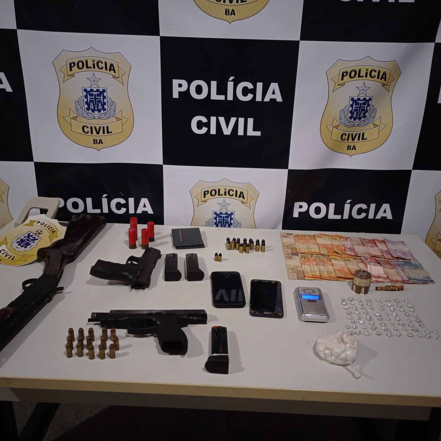 Polícia Civil Deflagra Operação Contra Tráfico De Drogas E Porte Ilegal De Armas Na Bahia; Duas Pessoas Suspeitas De Tráfico São Mortas Em Paulo Afonso