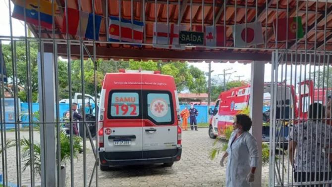 Escola Na Bahia É Interditada