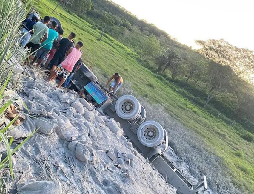 Motorista De Carreta Morre Em Acidente Na Ba-131, No Norte Da Bahia