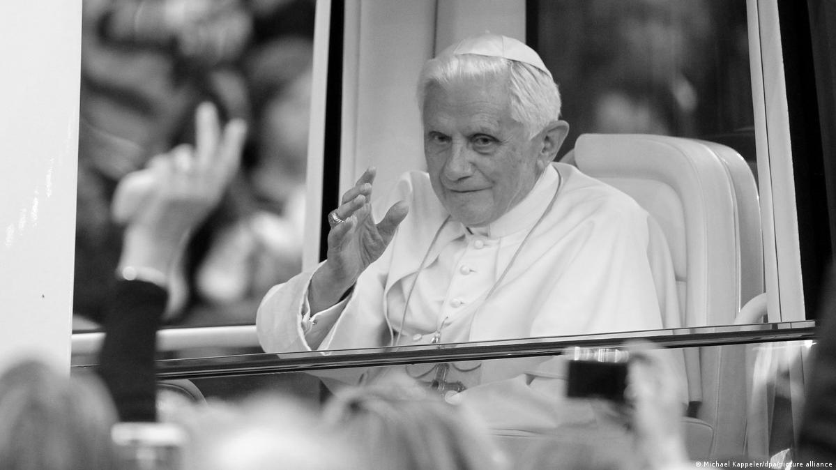 Papa Emérito Bento Xvi Morre Aos 95 Anos