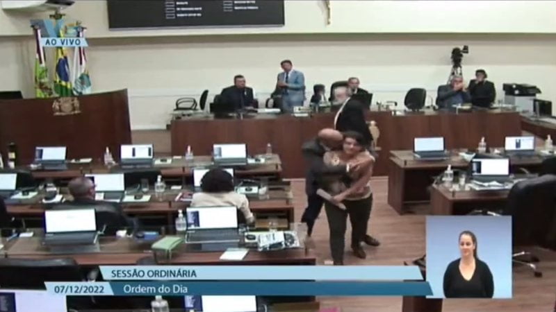 Vídeo: Vereadora É Assediada Por Parlamentar Durante Sessão Na Câmara