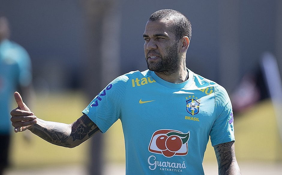 Segundo Imprensa Espanhola, Daniel Alves É Denunciado Por Agressão Sexual Em Boate