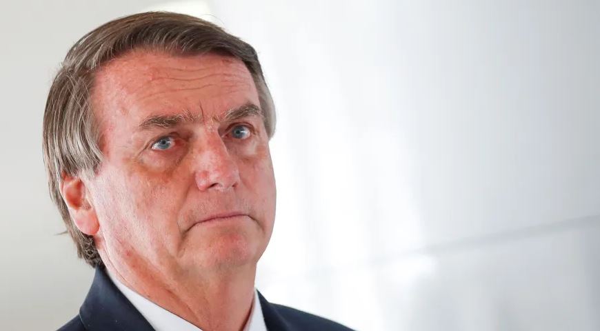 Bolsonaro É Internado Nos Eua Com Dores Abdominais