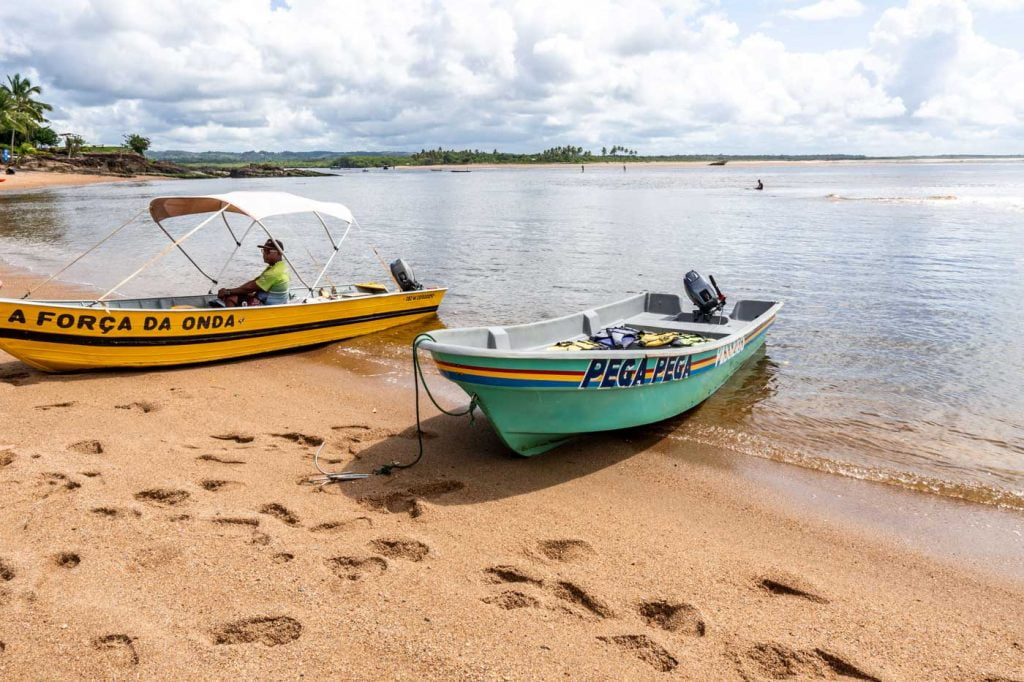 Tragédia No Rio De Contas Em Itacaré: Canoa Vira E Deixa Duas Meninas Mortas