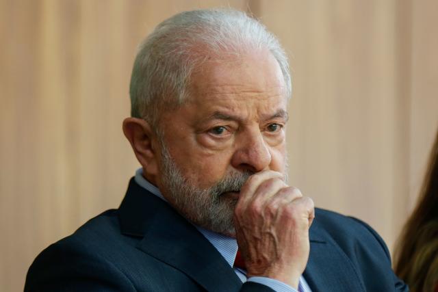 Lula Dispensa 40 Militares Que Atuavam No Palácio Da Alvorada