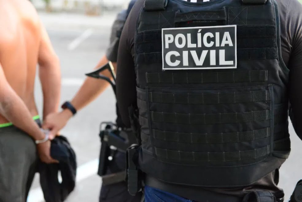 Policiais Civis Prendem Homem Por Porte Ilegal De Arma De Fogo Em Paulo Afonso
