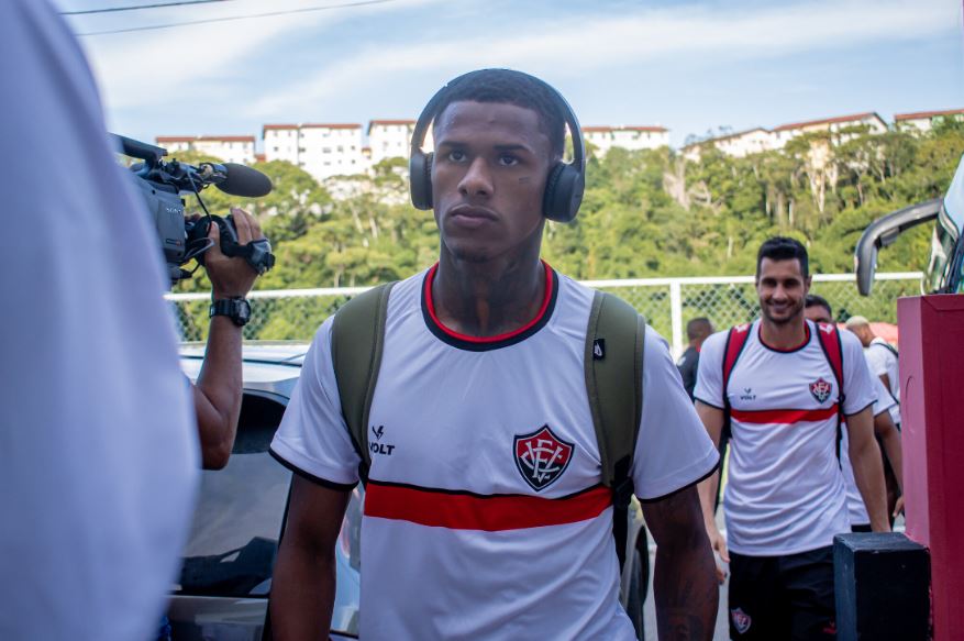 Vitória Transfere João Pedro Para O Clube Da Série C Do Brasileiro