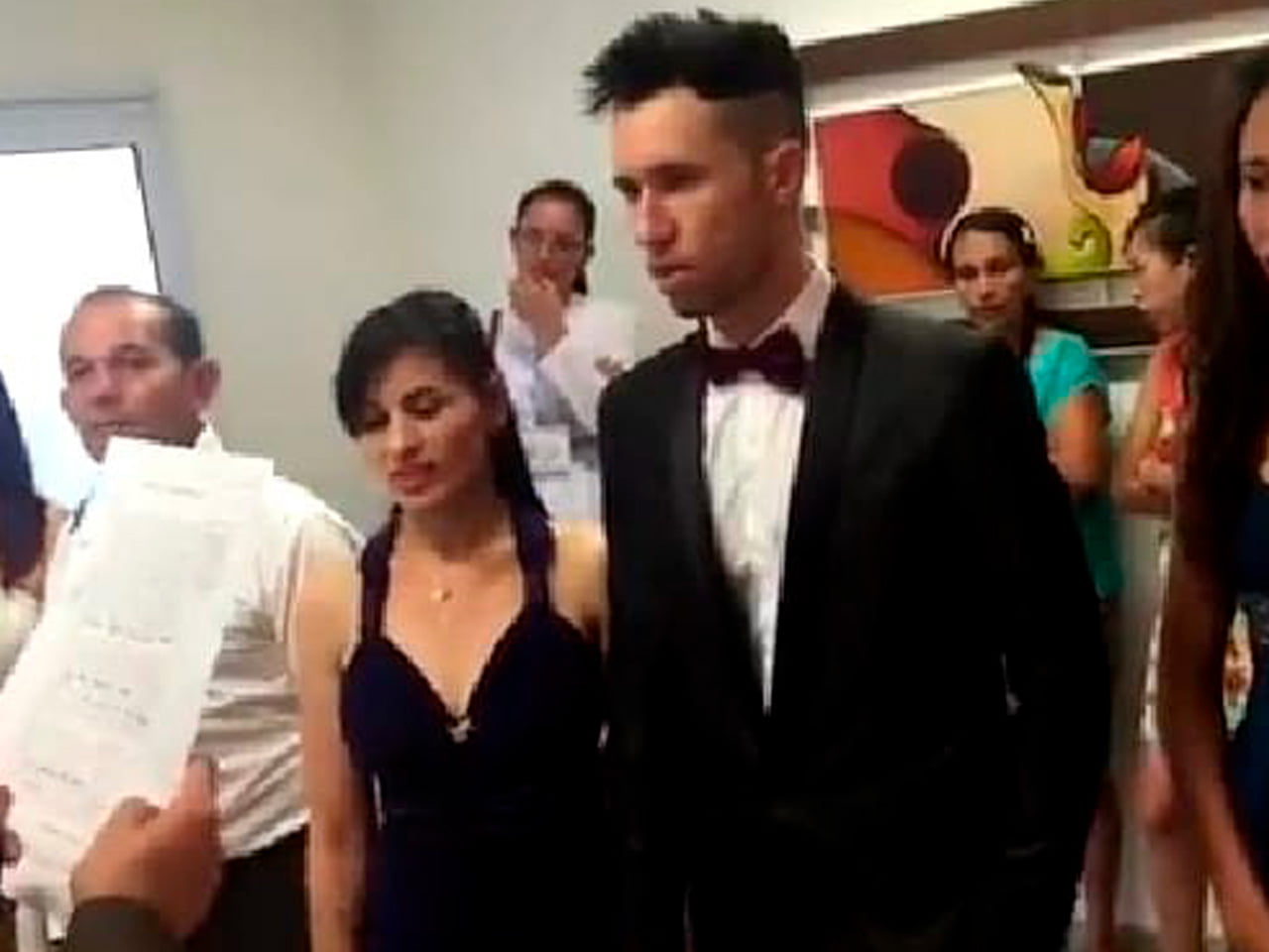 Noiva Brinca Em Cerimônia De Casamento E Juiz Cancela Cerimônia