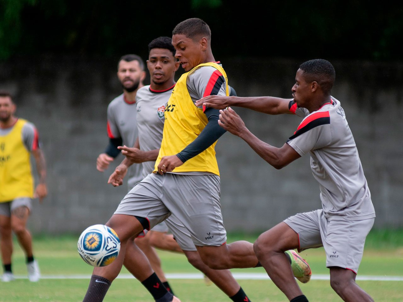 Com Treino Intenso Em Dois Turnos, Vitória Se Prepara Para Duelo Na Copa Do Nordeste