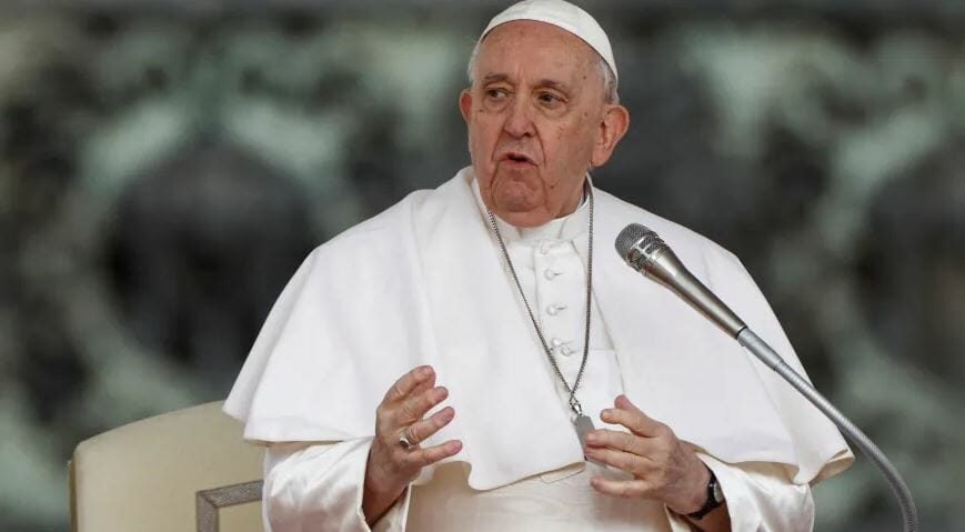 Papa Francisco É Internado Em Hospital De Roma Com Infecção Respiratória