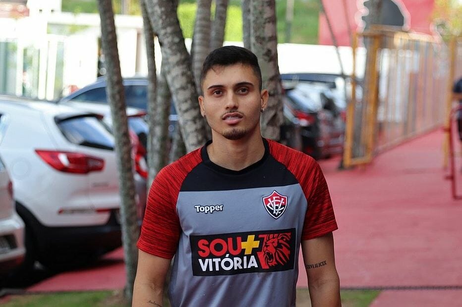 Vitória Rescinde Contrato Com Luan Silva Em Acordo Judicial