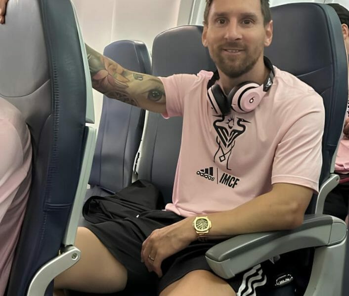 Lionel Messi Surpreende Fãs Ao Viajar De Classe Econômica