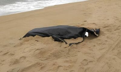 Corpo Decapitado É Encontrado Boiando Em Praia De Salvador