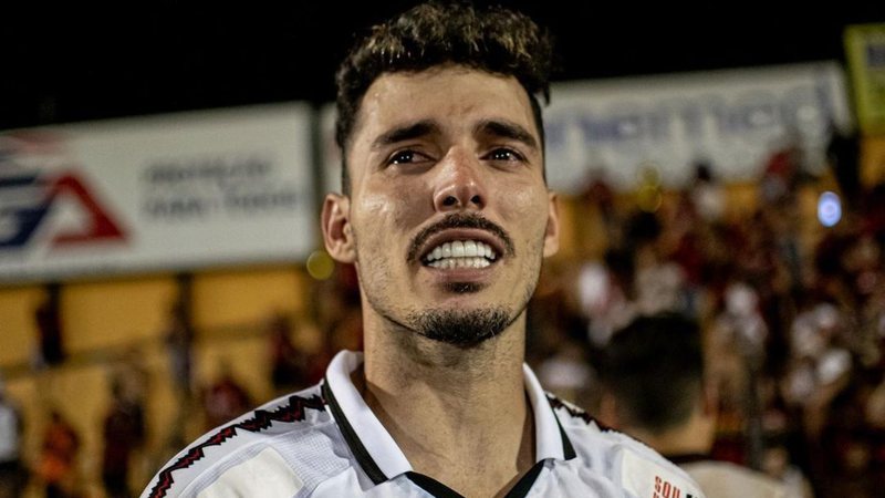 Vitória Renova Contrato Com Lateral Zeca Para A Próxima Temporada