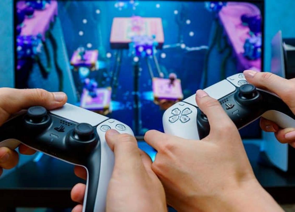 Crossplay