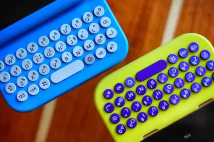 Capinha De Celular Da Clicks Imita O Blacberry (Imagem: Divulgação/Clicks)
