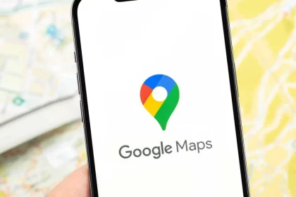 Google Maps Em Um Celular (Reprodução: Primakov/Shutterstock)