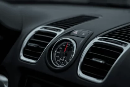 Ar-Condicionado De Um Carro (Reprodução: Olav Tvedt/Unsplash)