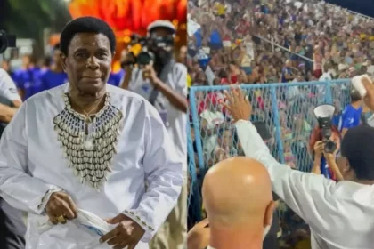 Neguinho Da Beija-Flor É Ovacionado Pelo Público (Foto/Instagram/Rafael Arantes/Portal Leodias)