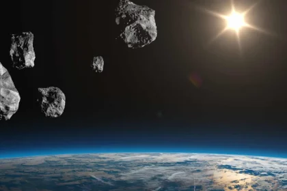 Imagem Conceitual De Asteroides Próximos Da Terra. Crédito: Buradaki - Shutterstock