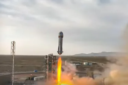 Foguete New Shepard, Da Blue Origin, Sendo Lançado Com Katy Perry A Bordo. Crédito: Blue Origin