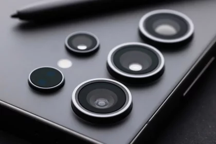 Câmera Do Celular / Cédito: Valentin Valkov (Shutterstock)