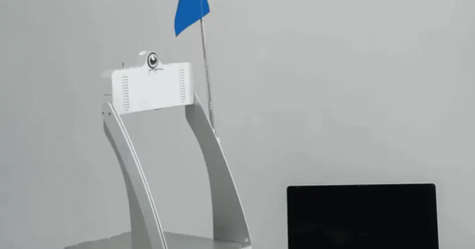 Earthrover Zero É Construído Em Alumínio E Atinge Velocidades De Até 3,4 Km/H (Imagem: Frodobots/Divulgação)