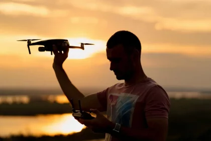 Drones São Cada Vez Mais Utilizados (Imagem Freepik By Arhtur Hidden)