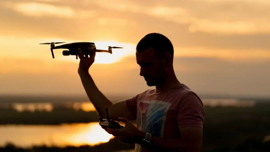 Drones São Cada Vez Mais Utilizados (Imagem Freepik By Arhtur Hidden)