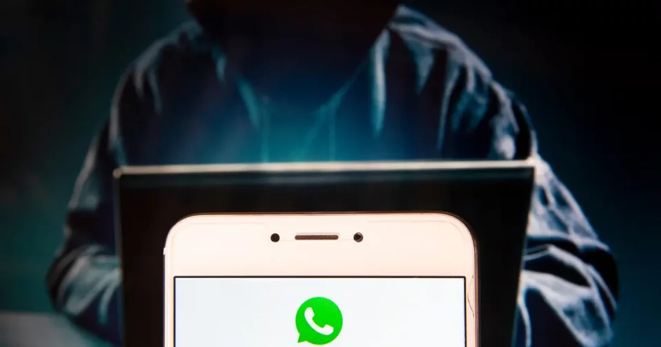 Bandidos Estão Se Passando Por Gabigol &Quot;Solicitando A Contratação De Serviços E/Ou Compra De Produtos&Quot; (Imagem: Budrul Chukrut/Shutterstock)