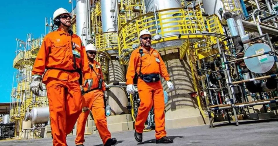 Paralisacoes-De-Funcionarios-Da-Petrobras-Tem-Fort0124702400202310271914-Scaledownproportional.webp