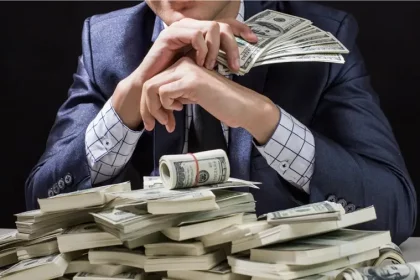 Dolar-Dinheiro-Dolares-Notas.webp
