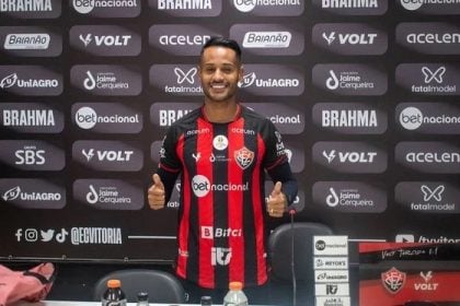 Mateus-Goncalves-Foi-Apresentado-Pelo-Vitoria-Nesta-Quinta-Feira-22-1785278-Article.jpeg